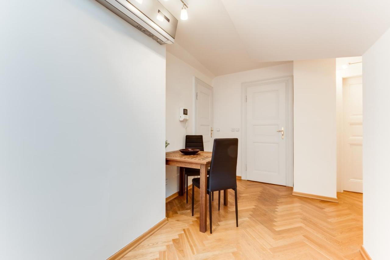 Jt'S Apartments Bilkova Str. Prague Ngoại thất bức ảnh