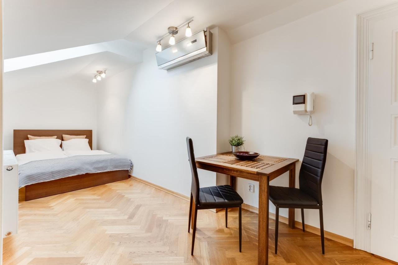 Jt'S Apartments Bilkova Str. Prague Ngoại thất bức ảnh